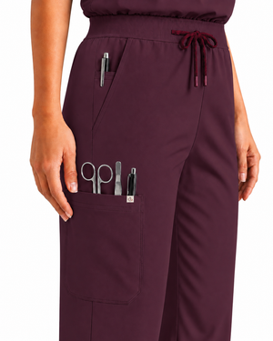 Women FlexPRO V-Neck 9-Pocket Scrub Set