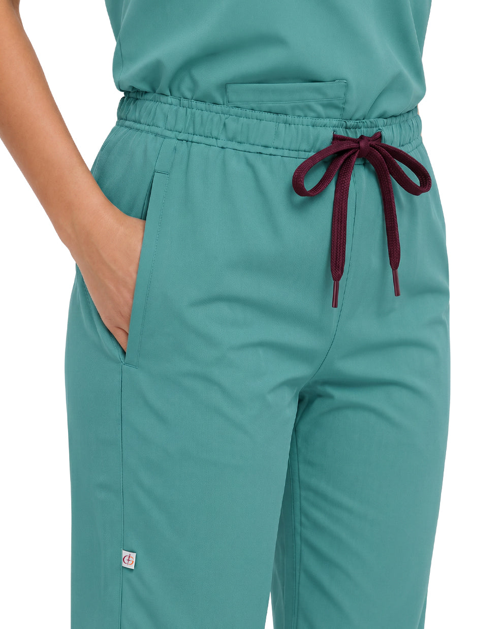 Women FlexGO V-Neck 5-Pocket Scrub Set